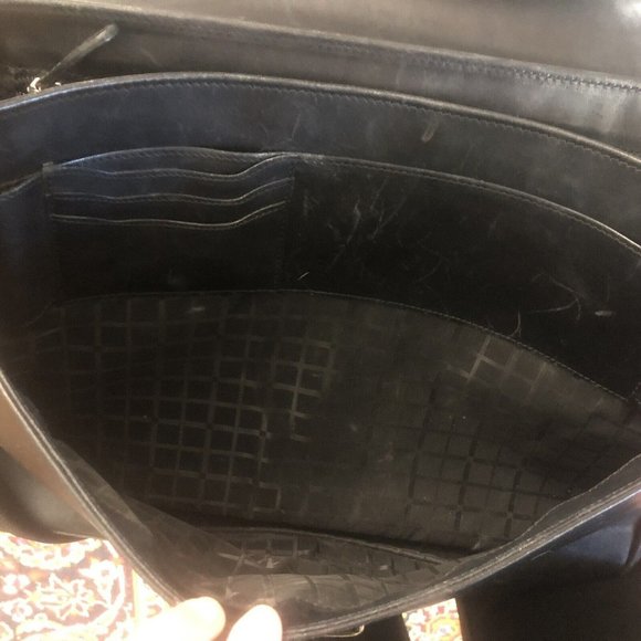 MERCEDES-BENZ Italian Large Leather Messenger Bag Briefcase Laptop Crossbody - Picture 6 of 11